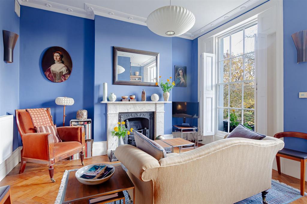 Thornhill Crescent (8).jpg