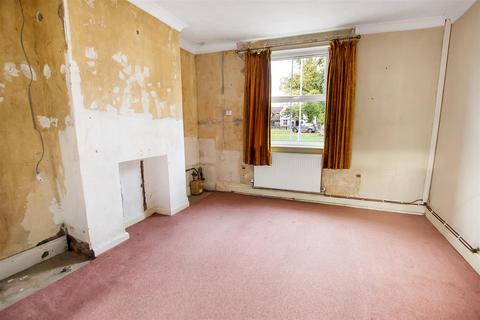 2 bedroom terraced house for sale - The Green, Romanby, Northallerton