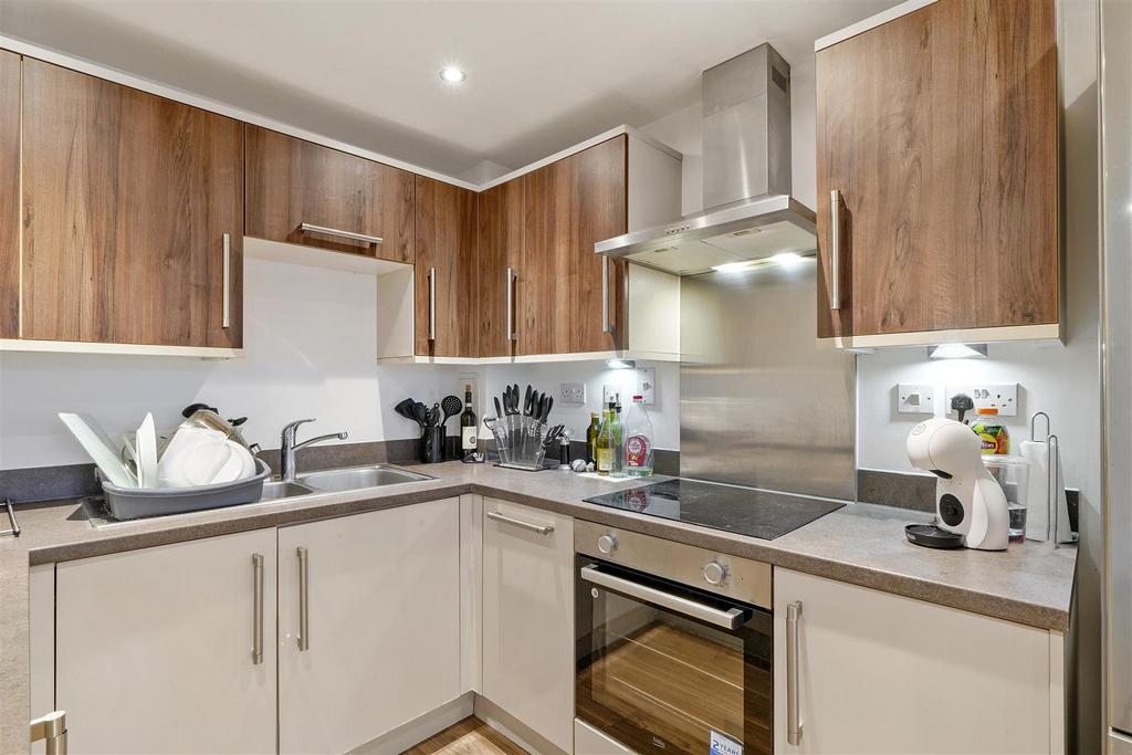 Flat 8, 72 Craven Park - 0 OMc Wqdw Qap Iv Xoj HOYX.jpg