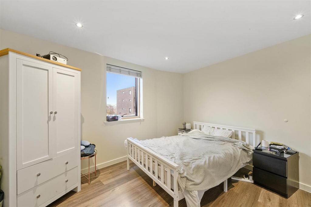 Flat 8, 72 Craven Park - PQs GXpuh Trau WRGKd Io9.jpg
