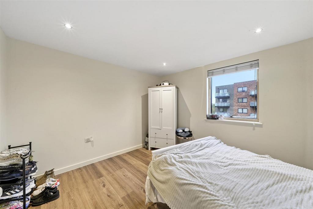Flat 8, 72 Craven Park - XNdg T3 Xty Czs CZ7 CBBpx.jpg