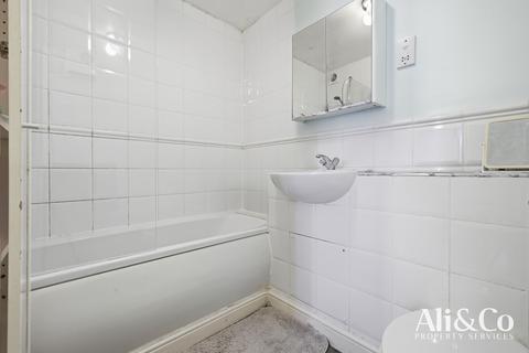 undefined, Nightingale Court, Fleming Road, Chafford Hundred, Grays