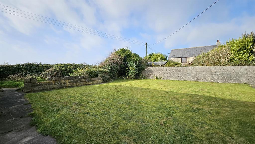 Rose, Truro 3 bed detached bungalow for sale £375,000