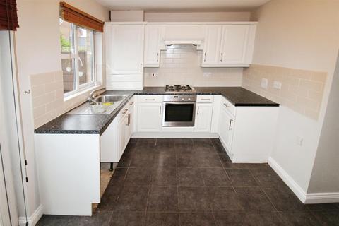 2 bedroom house for sale, Snowberry Grove, South Shields