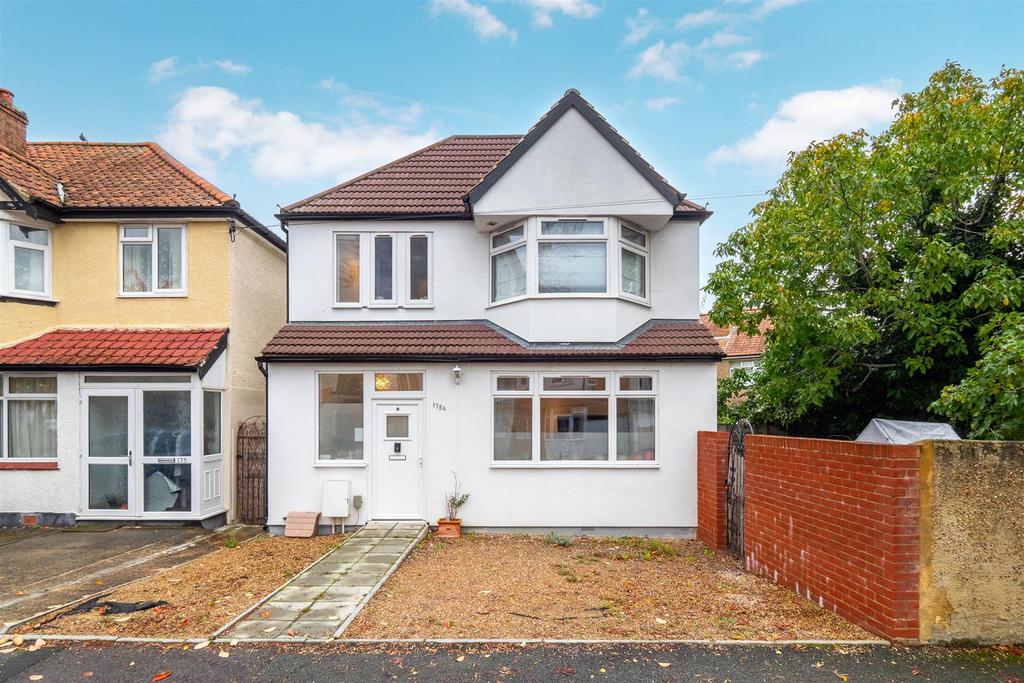 Erskine Road, Sutton 2 bed detached house for sale £550,000