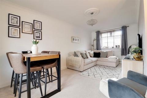 24 Beacon Close, Hessle, HU13 0DX
