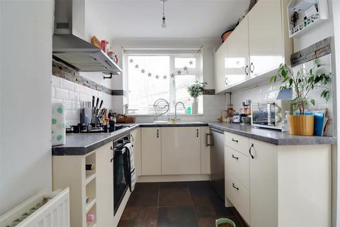 24 Beacon Close, Hessle, HU13 0DX