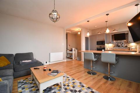 2 bedroom flat for sale, Terrace Road, St. Leonards-On-Sea