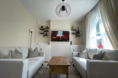 2 bedroom house to rent - Christchurch Crescent, Gravesend