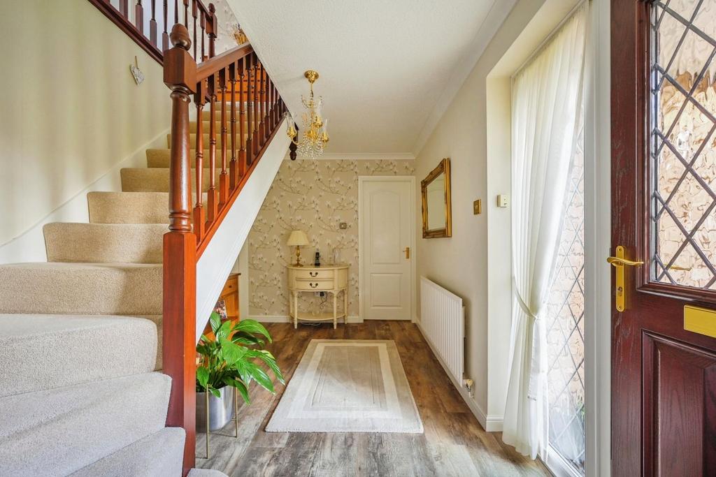 Oakwood Close, Shenstone, Lichfield 4 bed detached house for sale £