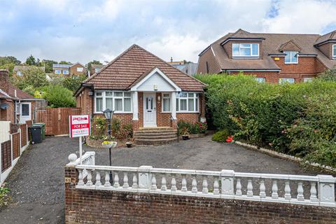 Ochiltree Road, Hastings