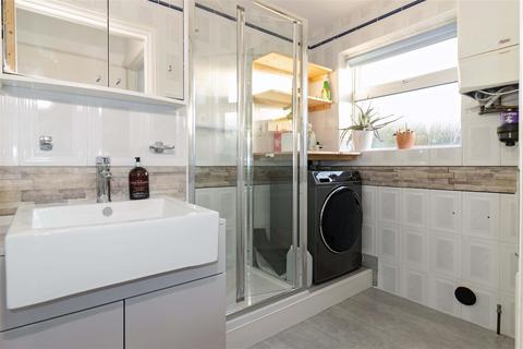 6 Stopham Close, Worthing, BN14 7QE