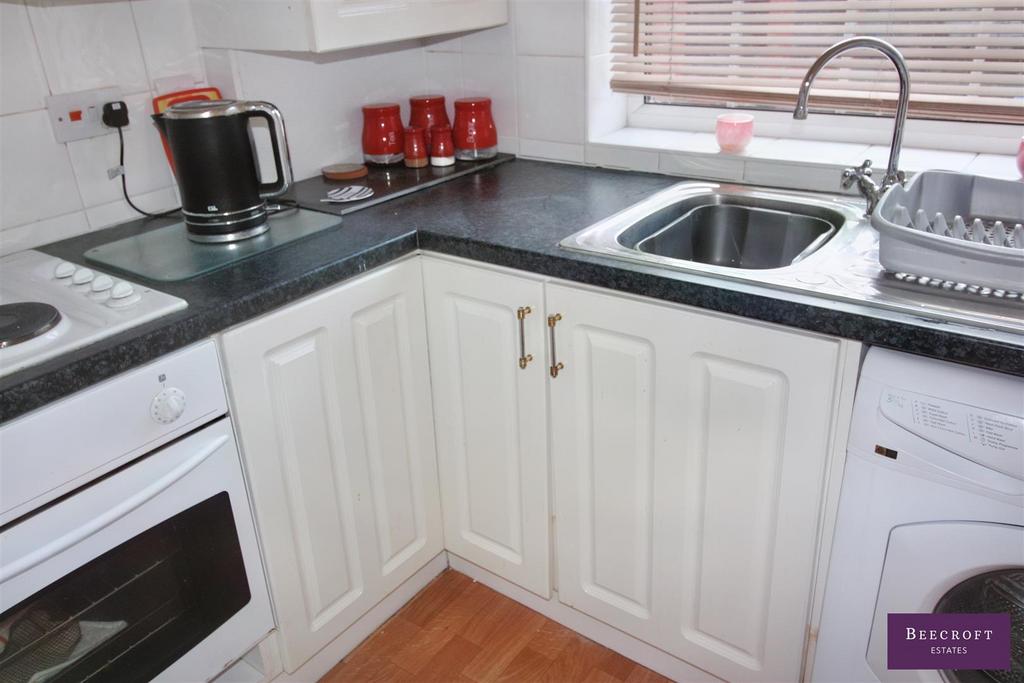 Wath Road, Wombwell, Barnsley 3 bed terraced house for sale £99,950