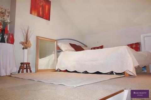30 Wath Road, Wombwell, Barnsley, S73 0SE