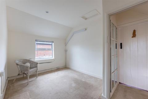 39a Holland Road, Oxted, RH8 9AU