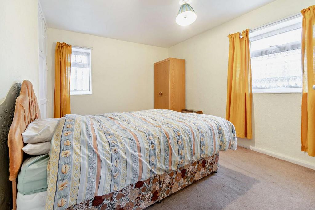 8577904-interior04-800.jpg