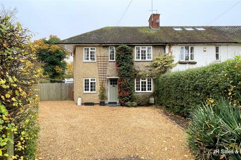 1 Cattlegate Road, Northaw, Potters Bar, EN6 4DL