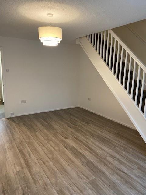 64 Byfield Rise Lounge.jpg