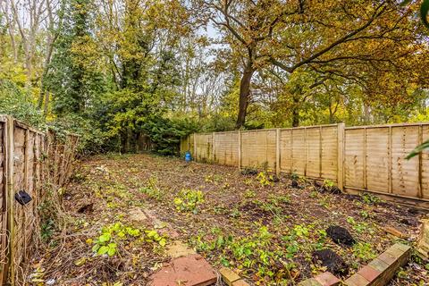 84 Greenacres, Oxted, RH8 0PB