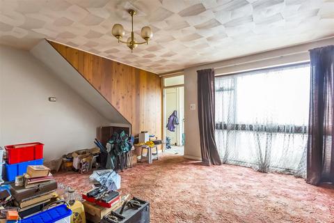 84 Greenacres, Oxted, RH8 0PB