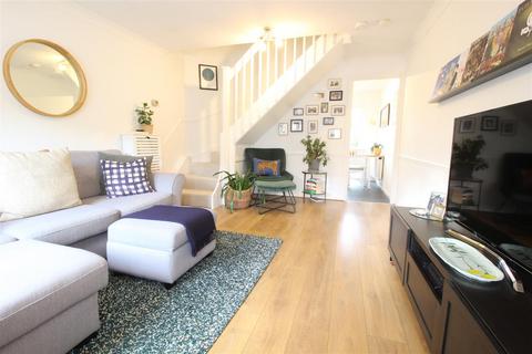 43 Badgers Close, Hertford, SG13 7UU