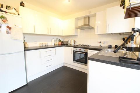 43 Badgers Close, Hertford, SG13 7UU