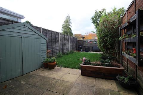 43 Badgers Close, Hertford, SG13 7UU