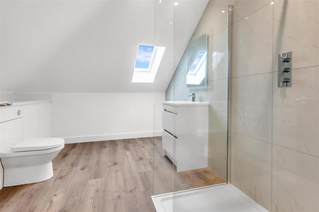 Master Ensuite
