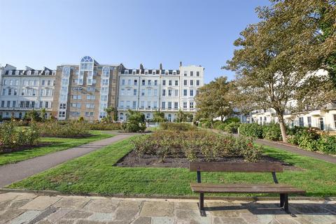 2 bedroom flat for sale, Terrace Road, St. Leonards-On-Sea TN37