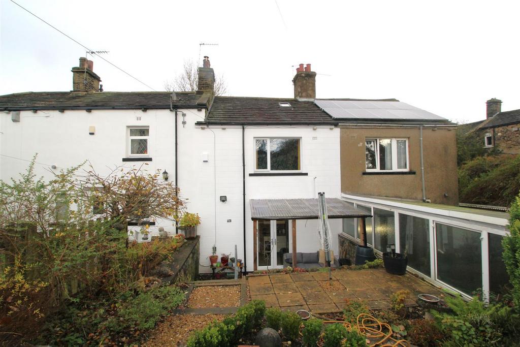 Woodside Road, Bradford BD12 2 bed terraced house for sale £150,000