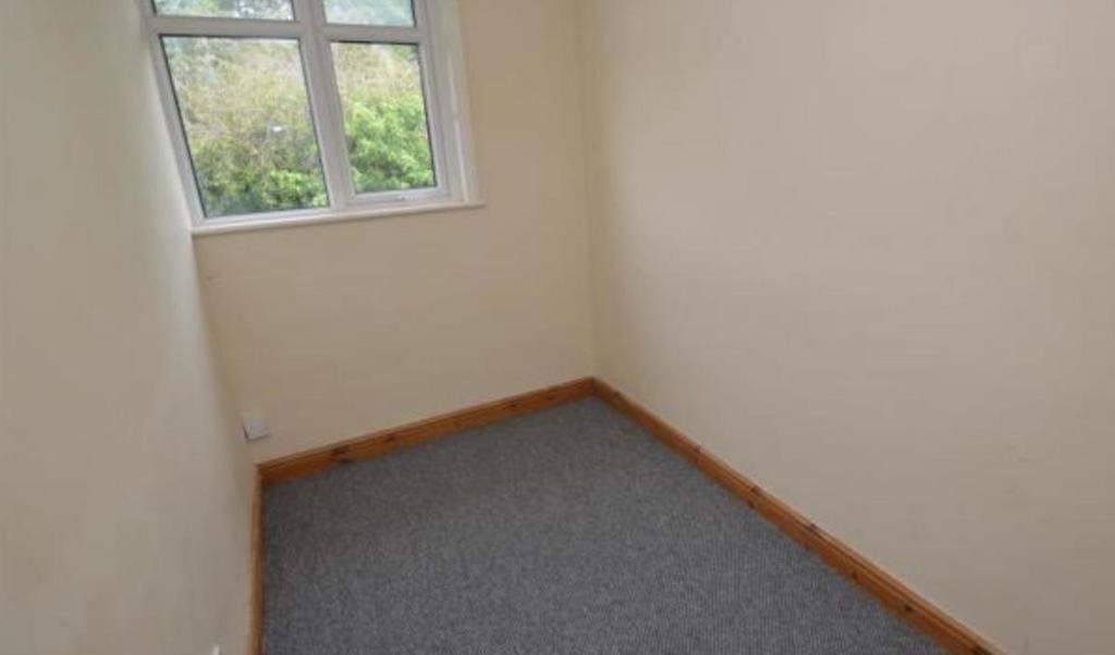 Manor Street, Wigston 2 bed terraced house £850 pcm (£196 pw)
