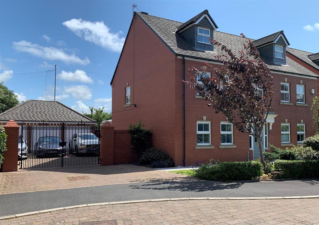 Woodlands View, Lytham St Annes 5 bed detached house for sale £798,950