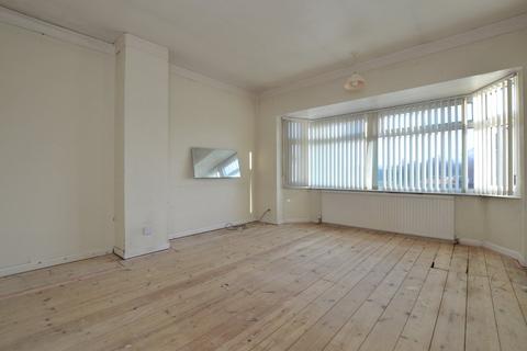 6 Friars Close, Cheltenham, GL51 3DU