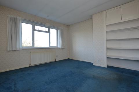 6 Friars Close, Cheltenham, GL51 3DU