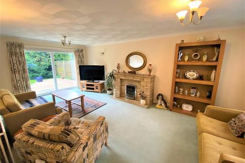 5 Eastmere, Swindon, SN3 6JY