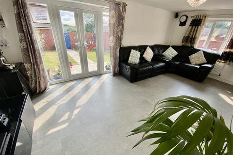 7 Austin Road, Eastleaze, Swindon, SN5 7FT