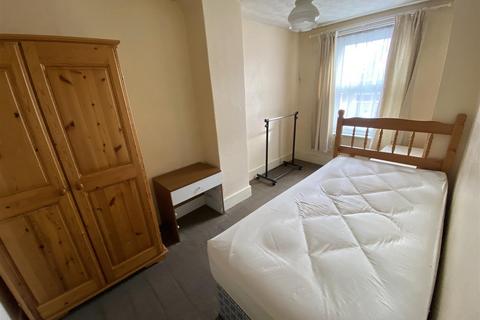 8 Percy Street, Swindon, SN2 2AZ