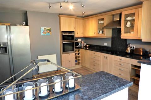 65 Coronation Road, Wroughton, Swindon, SN4 9AT