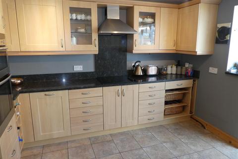 65 Coronation Road, Wroughton, Swindon, SN4 9AT