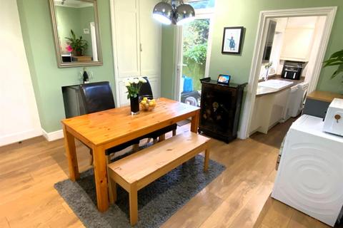 15 Clive Road, Rochester, ME1 3BZ