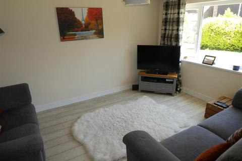 16 Tryon Close, Swindon, SN3 6HG