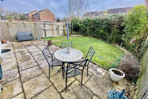 22 The Chesters, Westlea, Swindon, SN5 7DB
