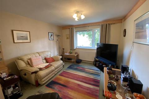 14 Arnfield Moor, Swindon, SN3 6LR