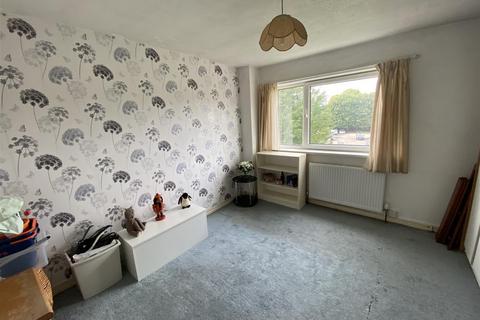 14 Arnfield Moor, Swindon, SN3 6LR
