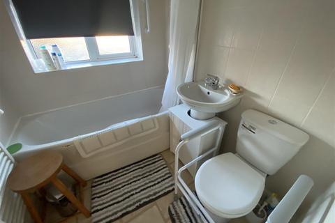 6 Brooklands Avenue, Swindon, SN2 2PB