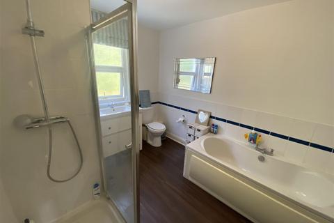 5 Springfield Road, Swindon, SN1 4EP
