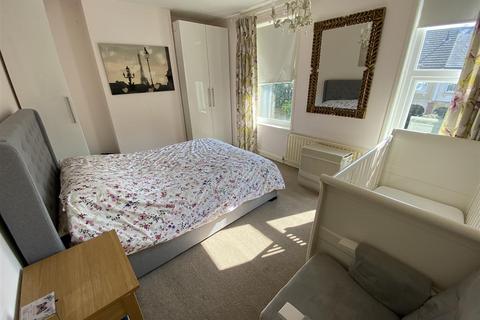 5 Springfield Road, Swindon, SN1 4EP