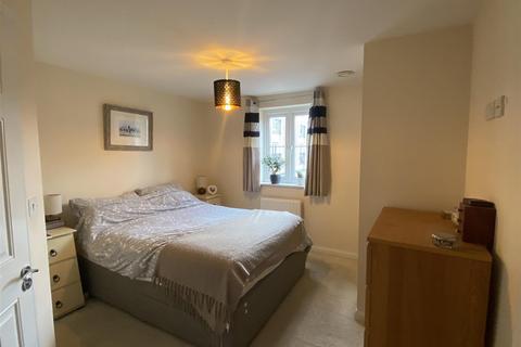 74 Brunel Crescent, Swindon, SN2 1FE