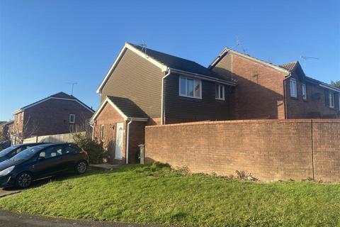 29 Castleton Road, Middleleaze, Swindon, SN5 5GE
