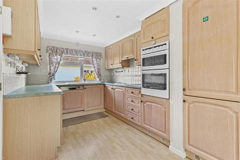 2 bedroom park home for sale, Deanland Wood Park, Golden Cross, Hailsham